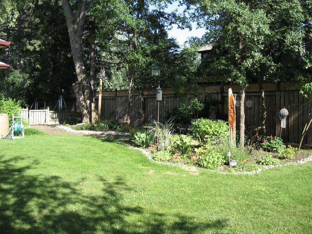 Twin Pines Bed And Breakfast Peterborough Luaran gambar