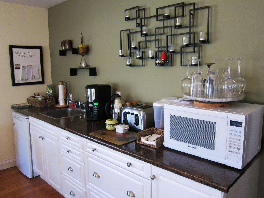 Twin Pines Bed And Breakfast Peterborough Luaran gambar