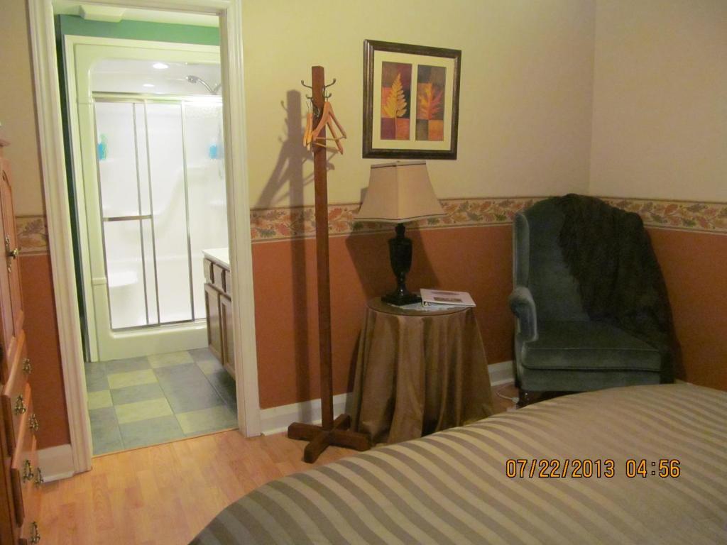 Twin Pines Bed And Breakfast Peterborough Bilik gambar